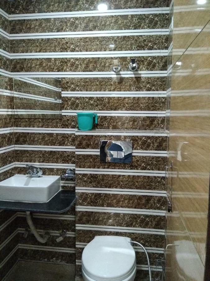 Silver Palace Hotel نيودلهي المظهر الخارجي الصورة