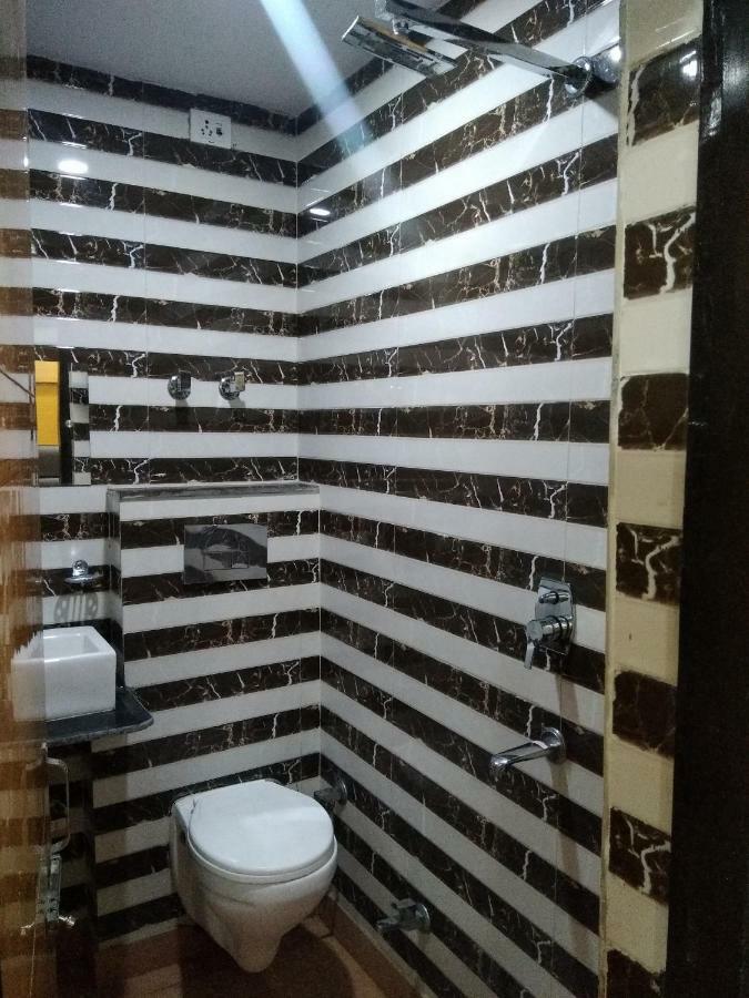 Silver Palace Hotel نيودلهي المظهر الخارجي الصورة